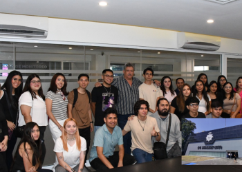 Estudiantes De La UANL Visitan El C4 De Monterrey