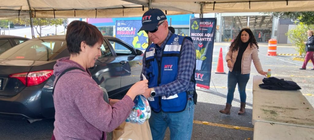 Recicla-y-Resuelve-Monterrey-reciclaje-drive-thru-economía-circular-residuos-reciclables