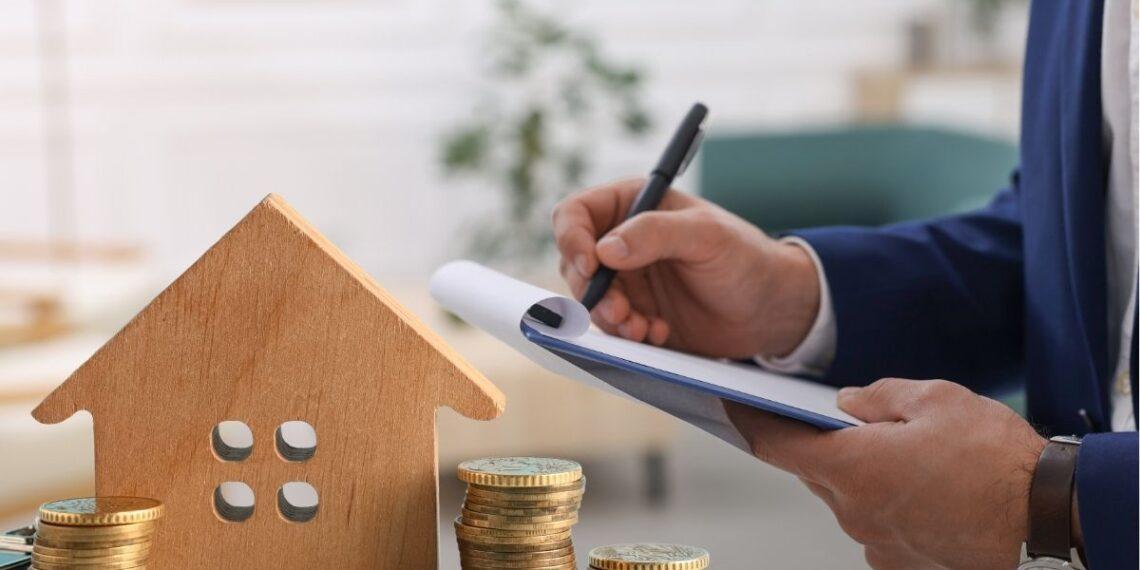 bróker inmobiliario