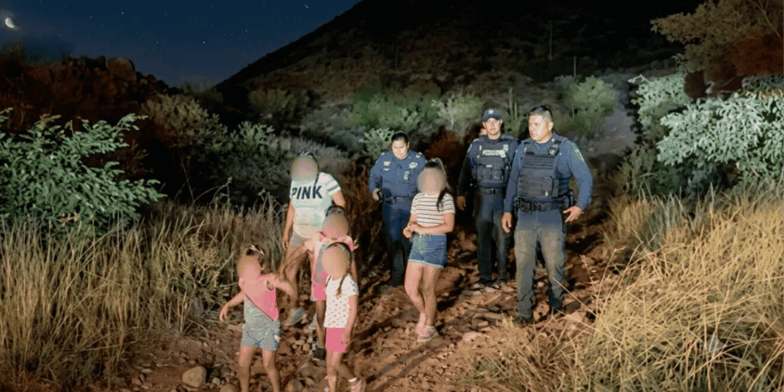 Rescataron a familia atrapada en el Cerro del Topo Chico
